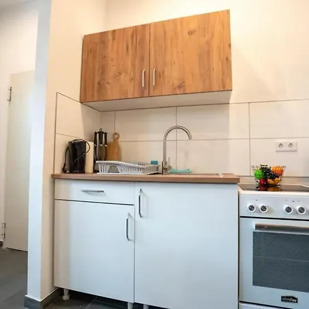 Livemore24 - 1 In Hoch Wlan - Smart-tv - 24-7 Check-in Und Kueche Apartmán Recklinghausen